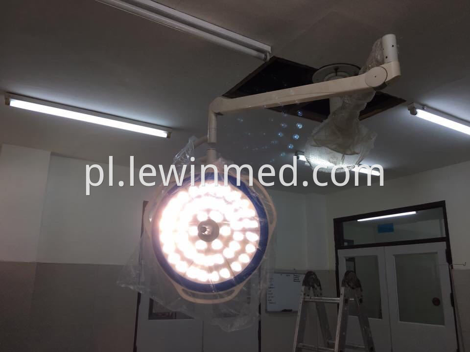 Approved with ce surgical light